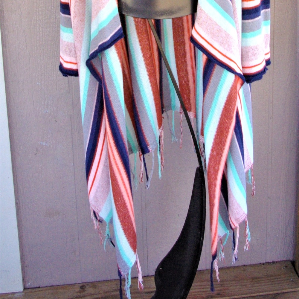 Colorful Sweater - Picture 3 of 4